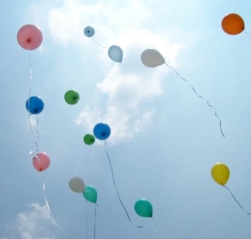 Ballons Flying Away